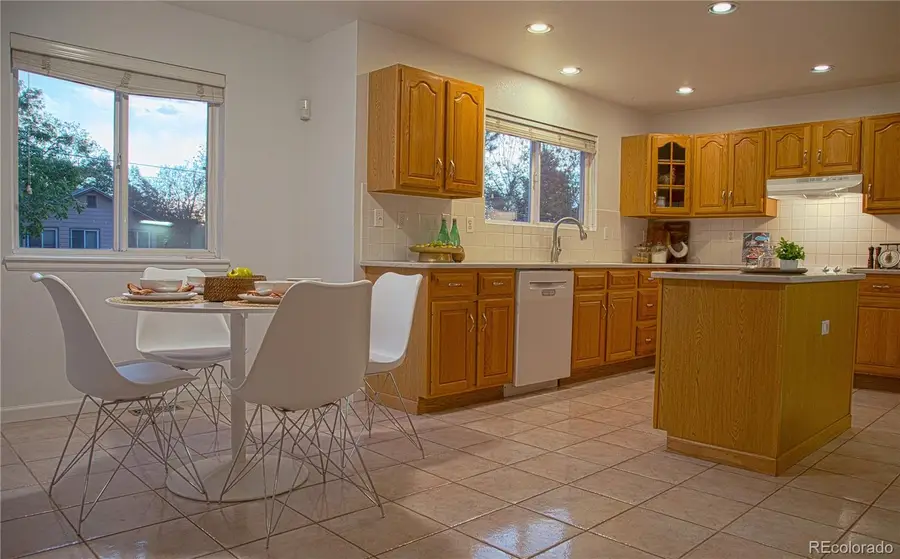 145 S Yarrow Street, Lakewood, CO 80226 - #3