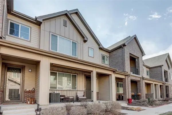 560 E Dry Creek Place, Littleton, CO 80122