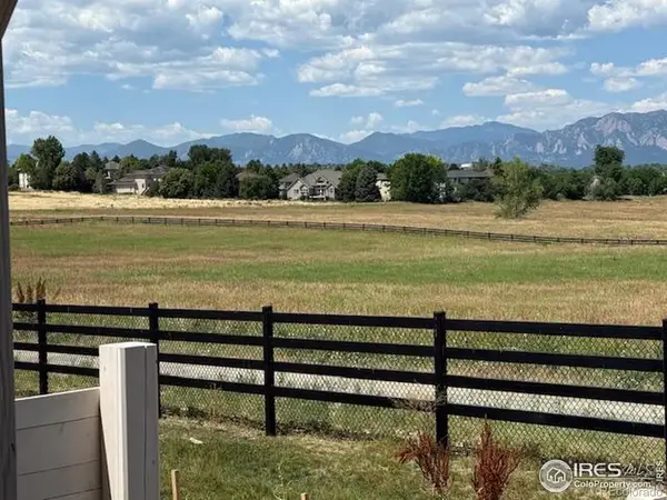 925 Latigo Loop, Lafayette, CO 80026