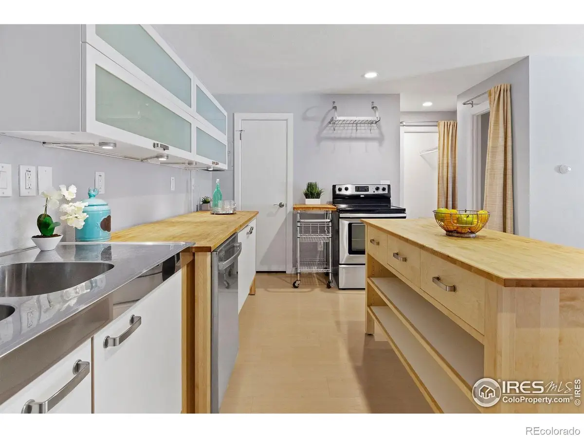 645 Manhattan Place #302, Boulder, CO 80303 - Image #1