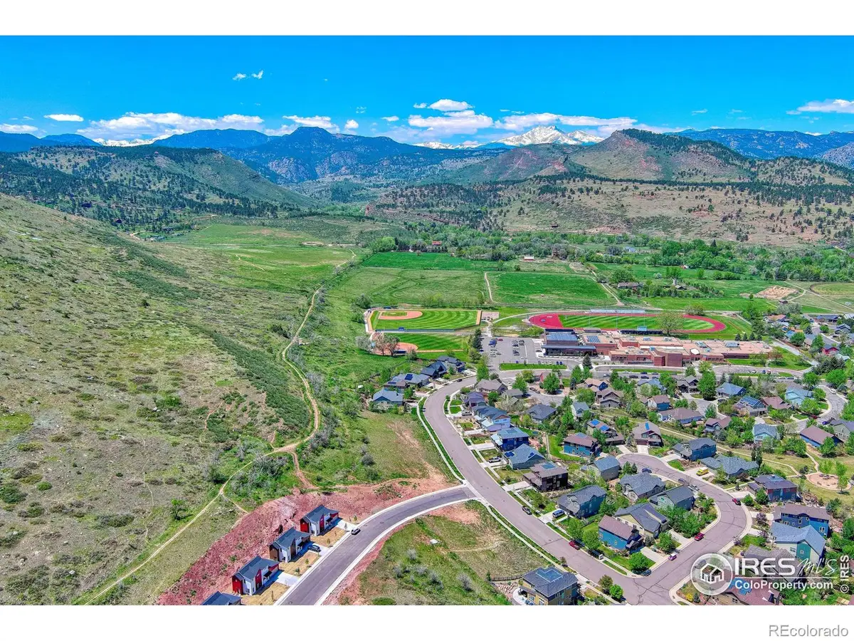 350 Mcconnell Drive Nw, Lyons, CO 80540 - #1