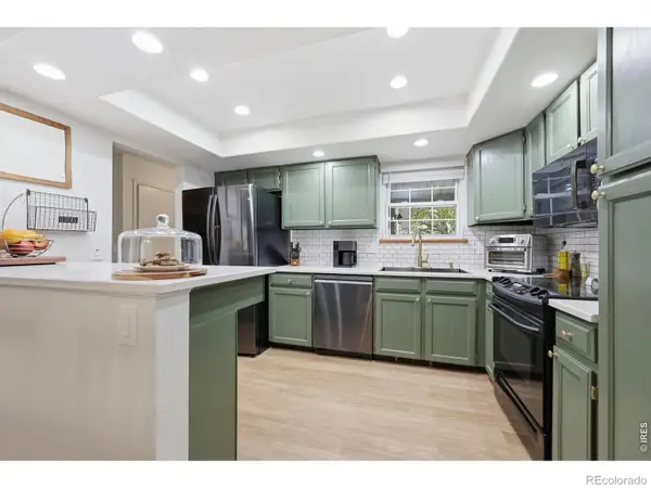 2598 S Vaughn Way #B, Aurora, CO 80014
