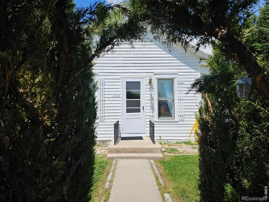 305 W 1st Avenue, Iliff, CO 80736 - #2