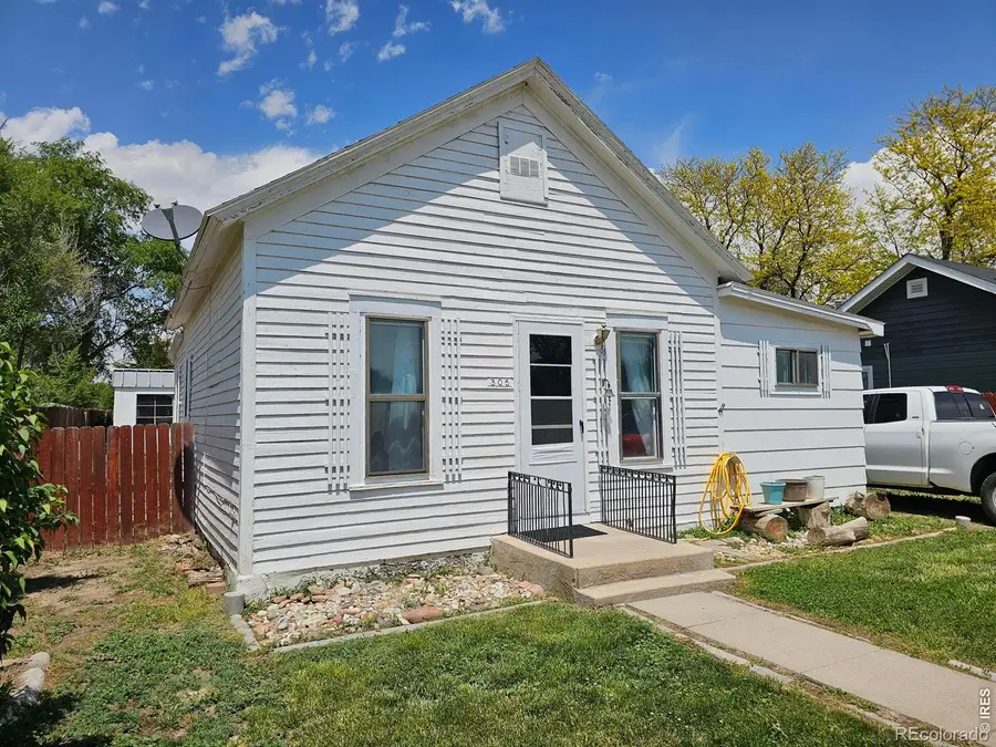 305 W 1st Avenue, Iliff, CO 80736 - #3