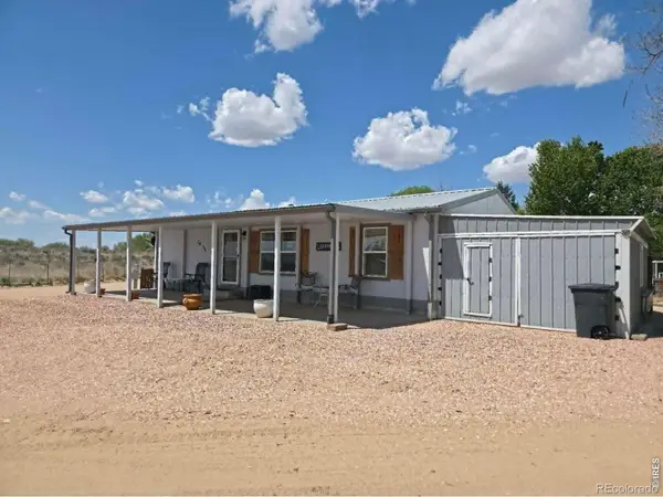 34 Arapaho Circle, Weldona, CO 80653