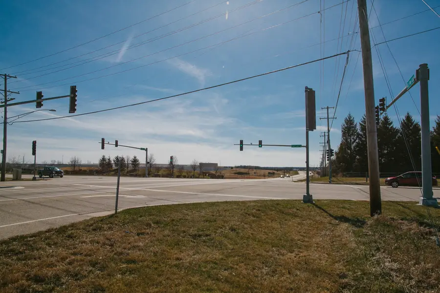 26222 Belvidere Road, Volo, IL 60073 - Image #2