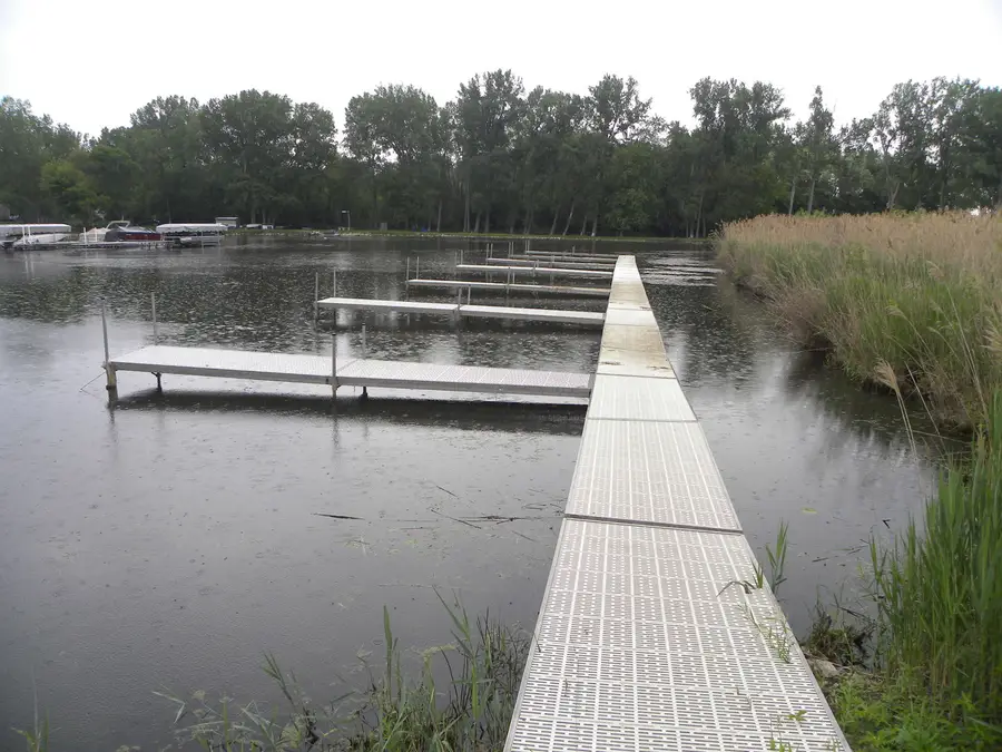 8300 Reva Bay Lane #SLIP4, Fox Lake, IL 60020 - #2