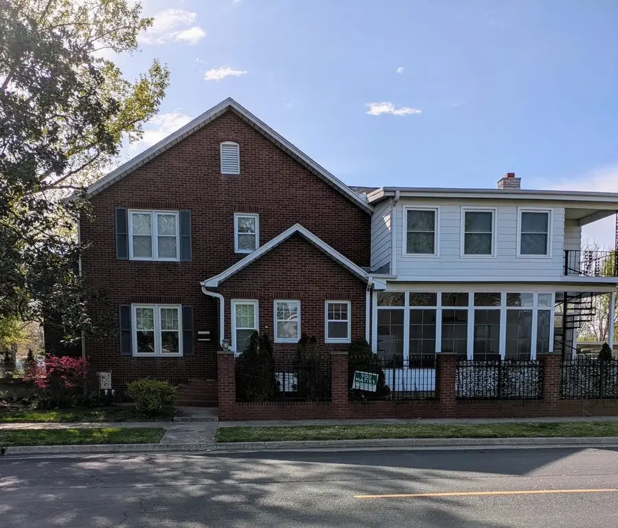 2004 Wall Street, Murphysboro, IL 62966 - Image #2