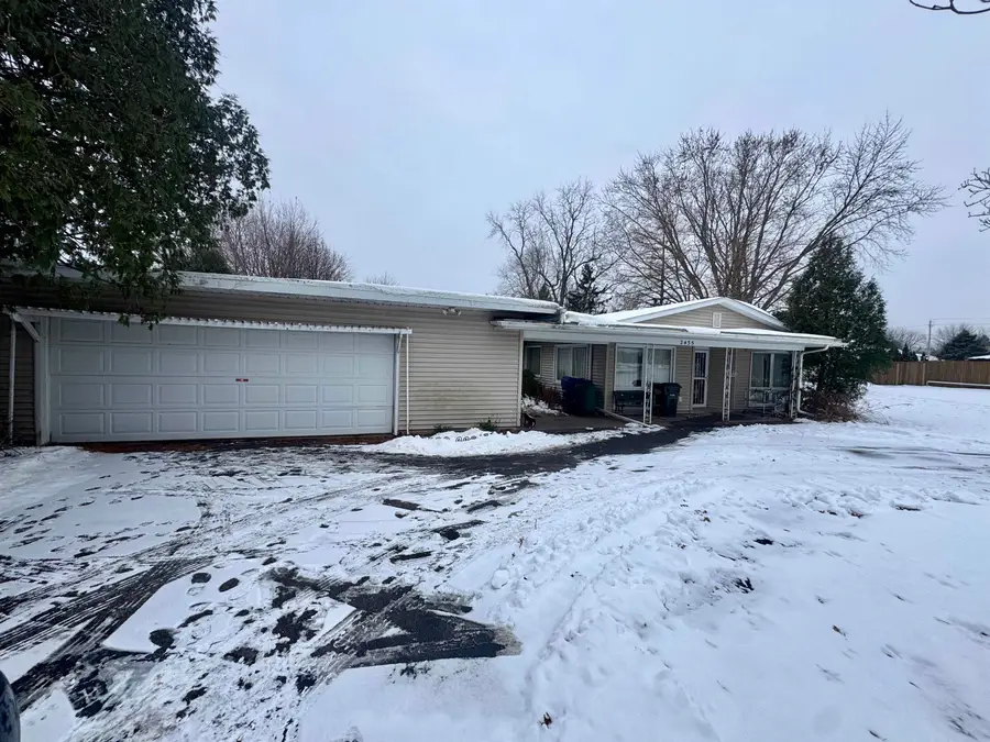 2435 E 41st Street, Davenport, IA 52806 - Image #3