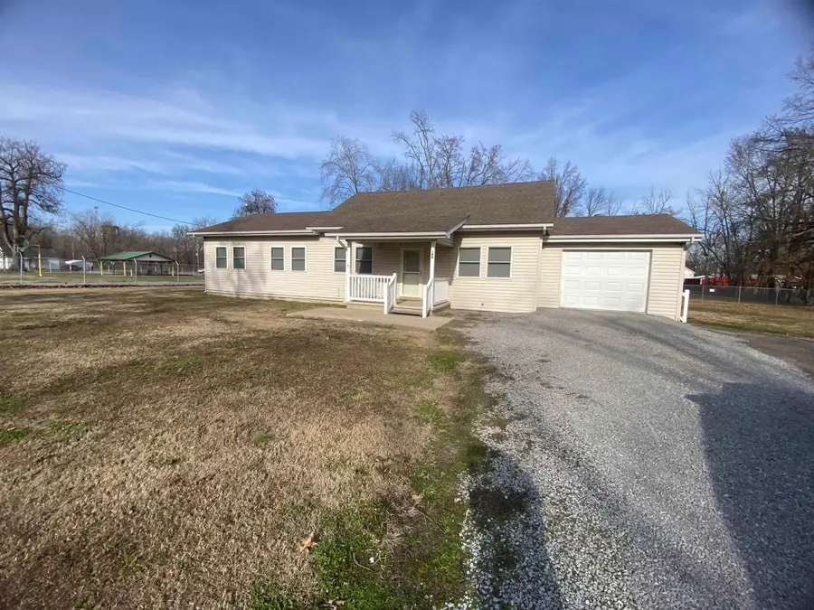 190 Public Street, Muddy, IL 62965 - Image #2