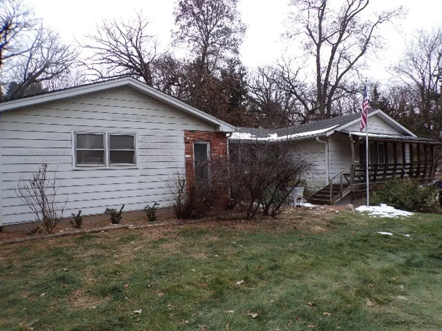 18095 242nd Avenue, Bettendorf, IA 52722 - Image #2