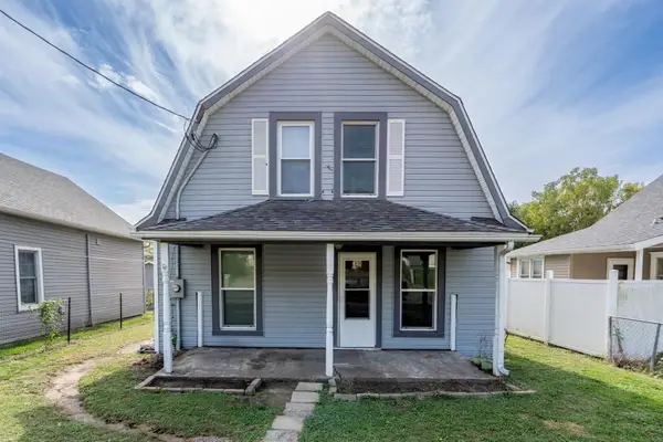 2216 New Hampshire St Street, Muscatine, IA 52761