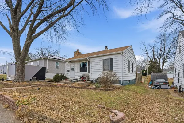 3433 N Sturdevant Street, Davenport, IA 52806
