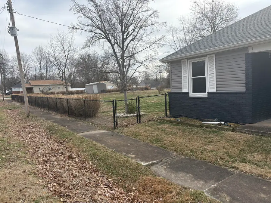 804 E Clark Street, West Frankfort, IL 62896 - Image #3