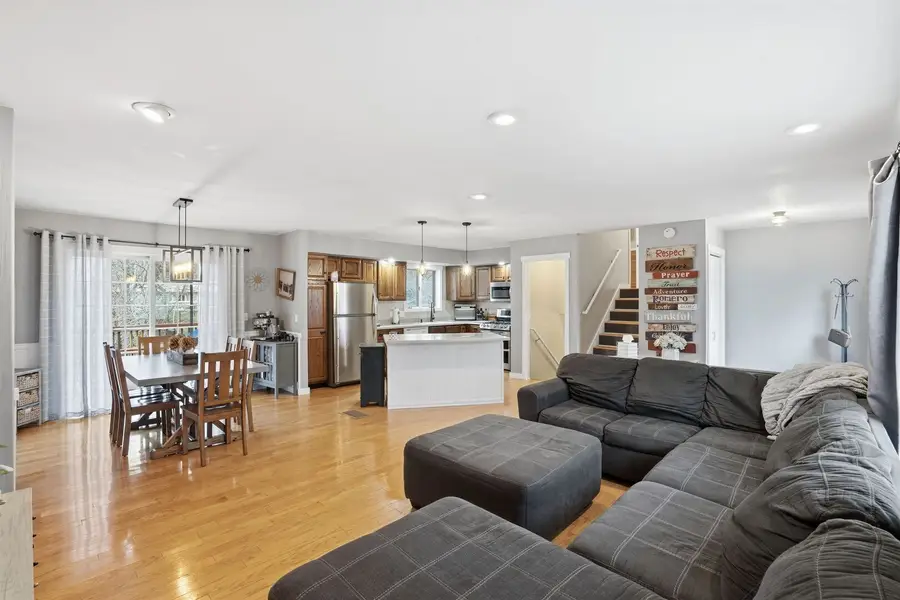 610 Forest Rd Road, East Moline, IL 61244 - Image #3