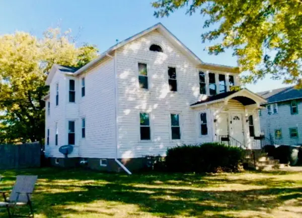 322 1st Avenue, Clinton, IA 52732