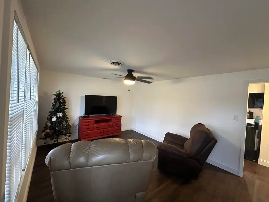 1924 N 7th Street, Murphysboro, IL 62966 - Image #2