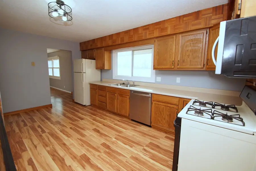 3618 Magnolia Court, Bettendorf, IA 52722 - Image #3