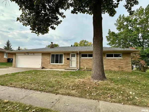 2804 Oak Street, Davenport, IA 52806