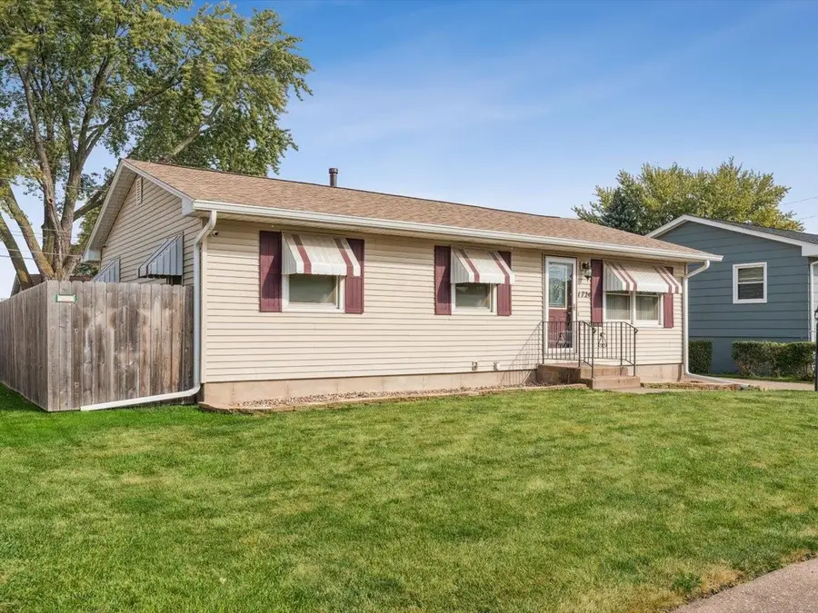 1724 W 69th Street, Davenport, IA 52806 - Image #2