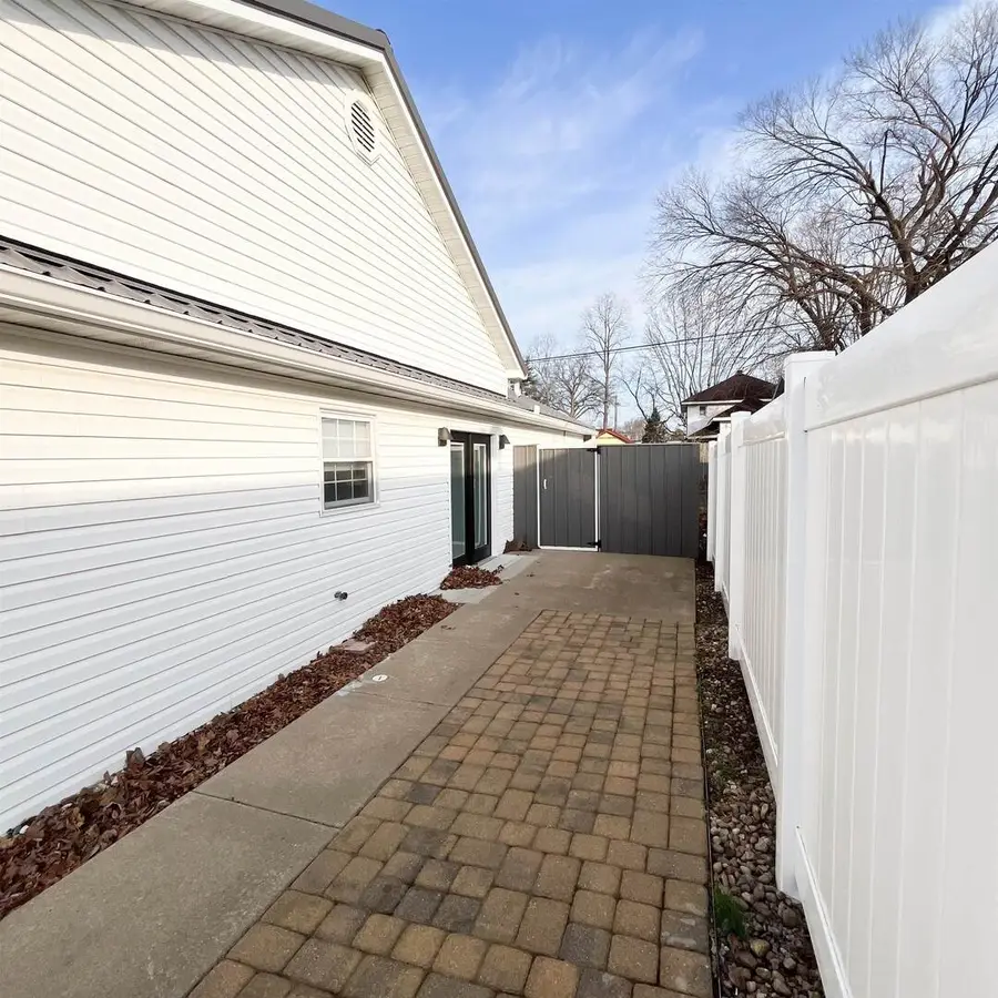 1111 E Elm Street, West Frankfort, IL 62896 - Image #3