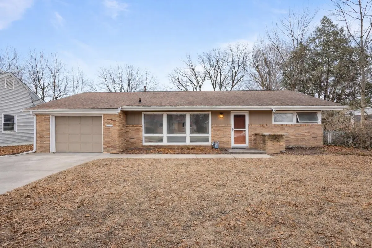 3006 15th Street, Moline, IL 61265 - Image #1