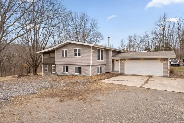 1920 River Vista Rd Road N, Muscatine, IA 52761