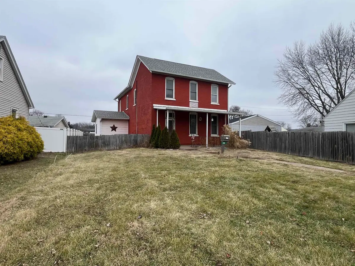 3302 Rockingham Rd Road, Davenport, IA 52802 - Image #1