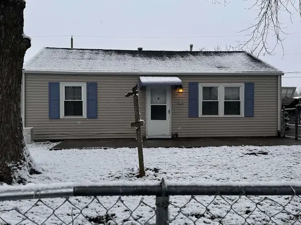 7106 N Pine Street, Davenport, IA 52806