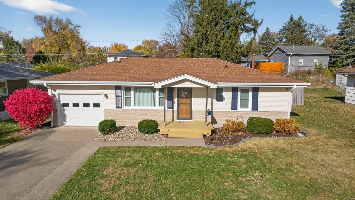 1136 4th Ave N Avenue N, Clinton, IA 52732 - Image #1