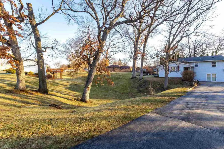 4318 5th Street, East Moline, IL 61244 - Image #3