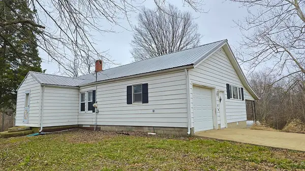 588 S Shannon St Avenue, Richview, IL 62877