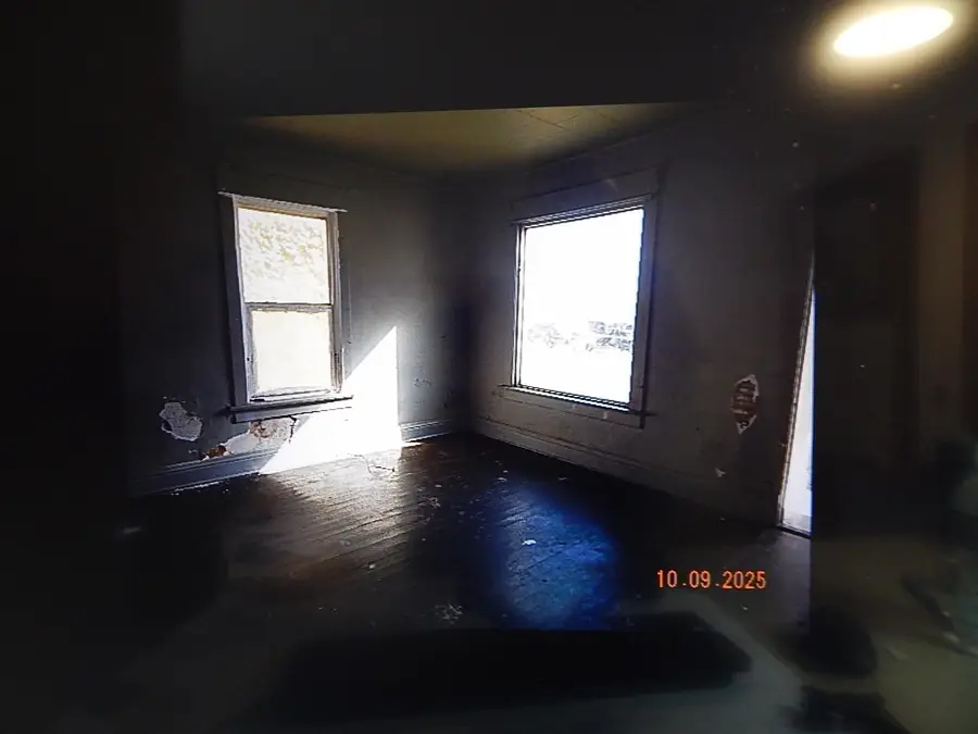 1410 W 4th St Street, Davenport, IA 52802 - Image #3