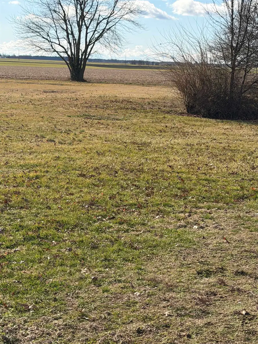 403 E Croan St Street E, Irvington, IL 62848 - Image #2