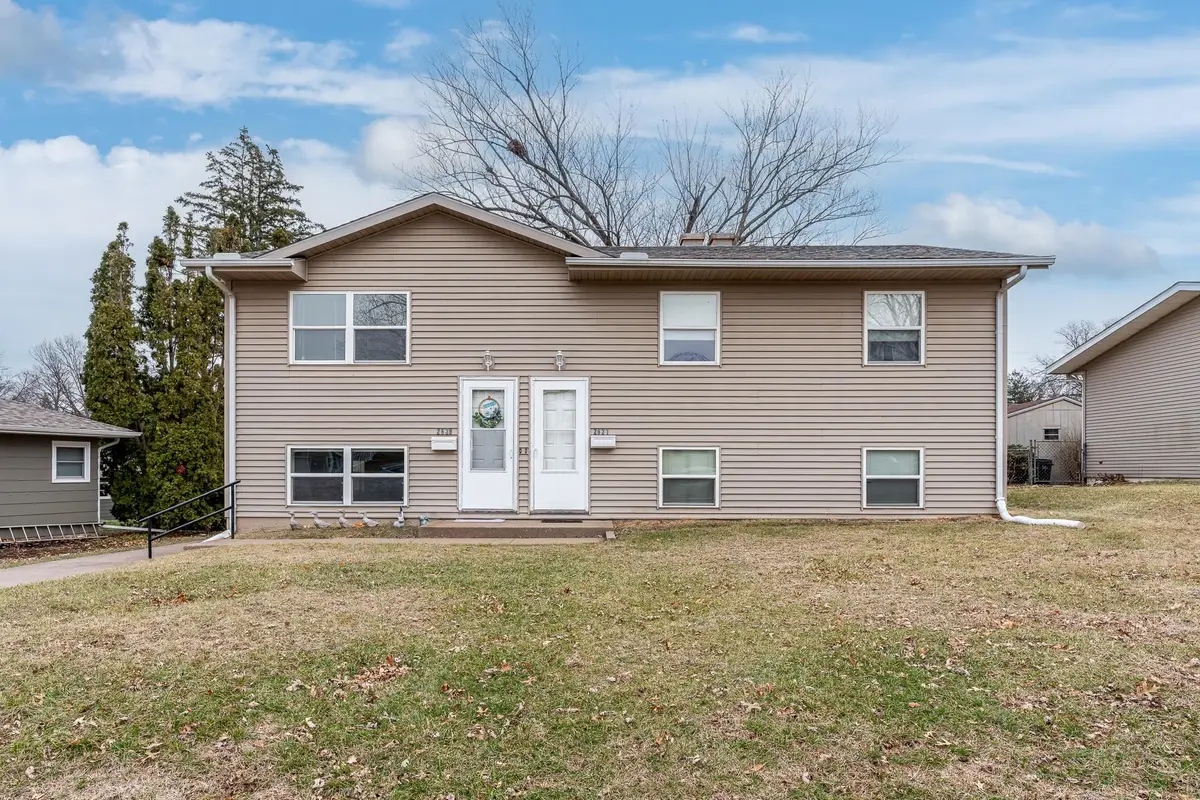2627 Oak Street, Davenport, IA 52804 - Image #1