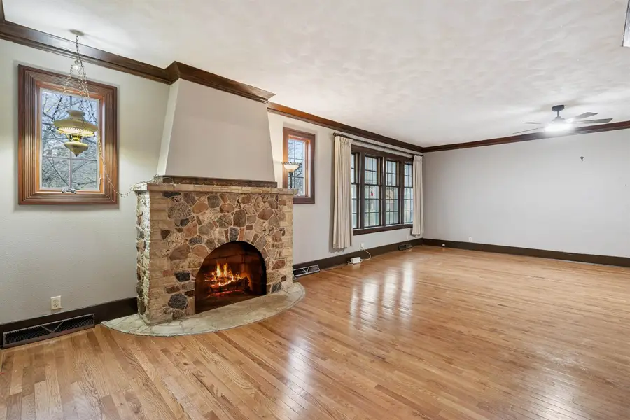 1757 W 17th Street, Davenport, IA 52804 - Image #2