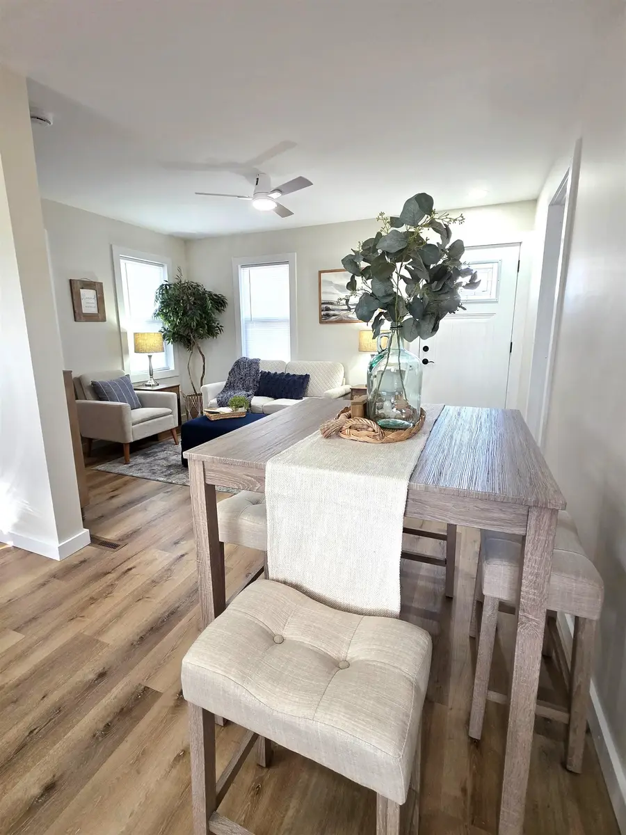 312 Lincoln Avenue, Flora, IL 62839 - Image #3