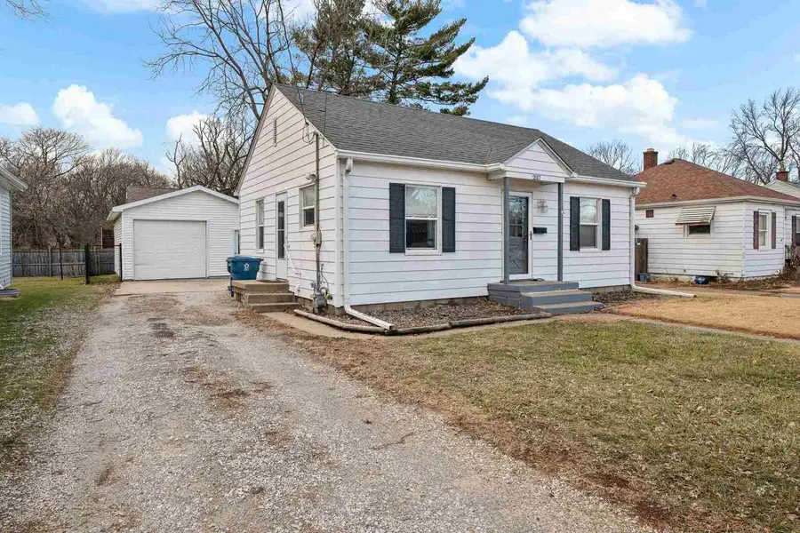 2517 3rd Street, East Moline, IL 61244 - Image #3