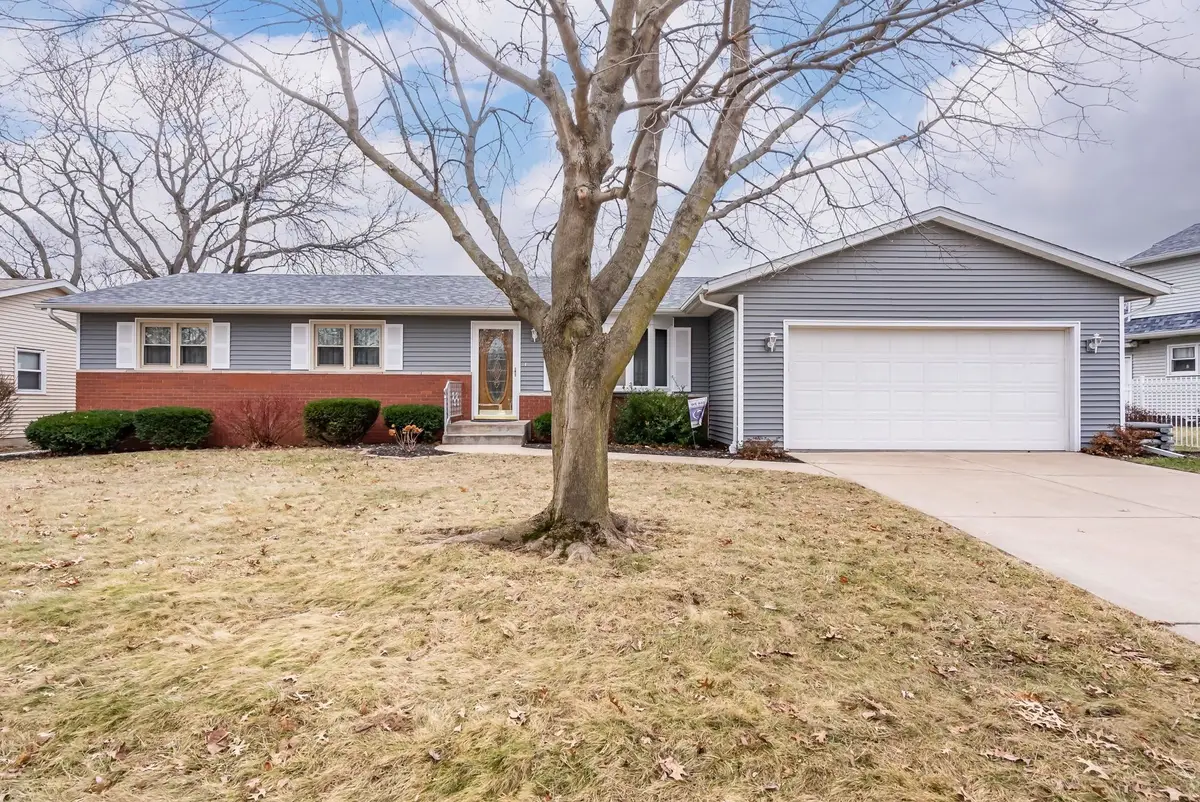 2615 E 28th Ct Court, Davenport, IA 52803 - Image #1