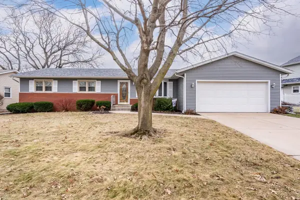 2615 E 28th Ct Court, Davenport, IA 52803