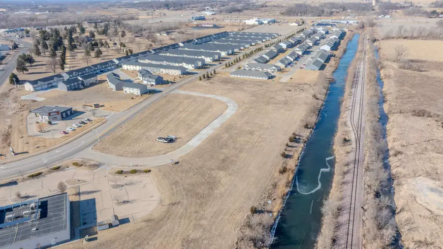 2440 Lillian Way, Clinton, IA 52732 - #2