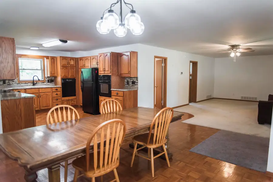 207 Ash Street, Ursa, IL 62376 - #3