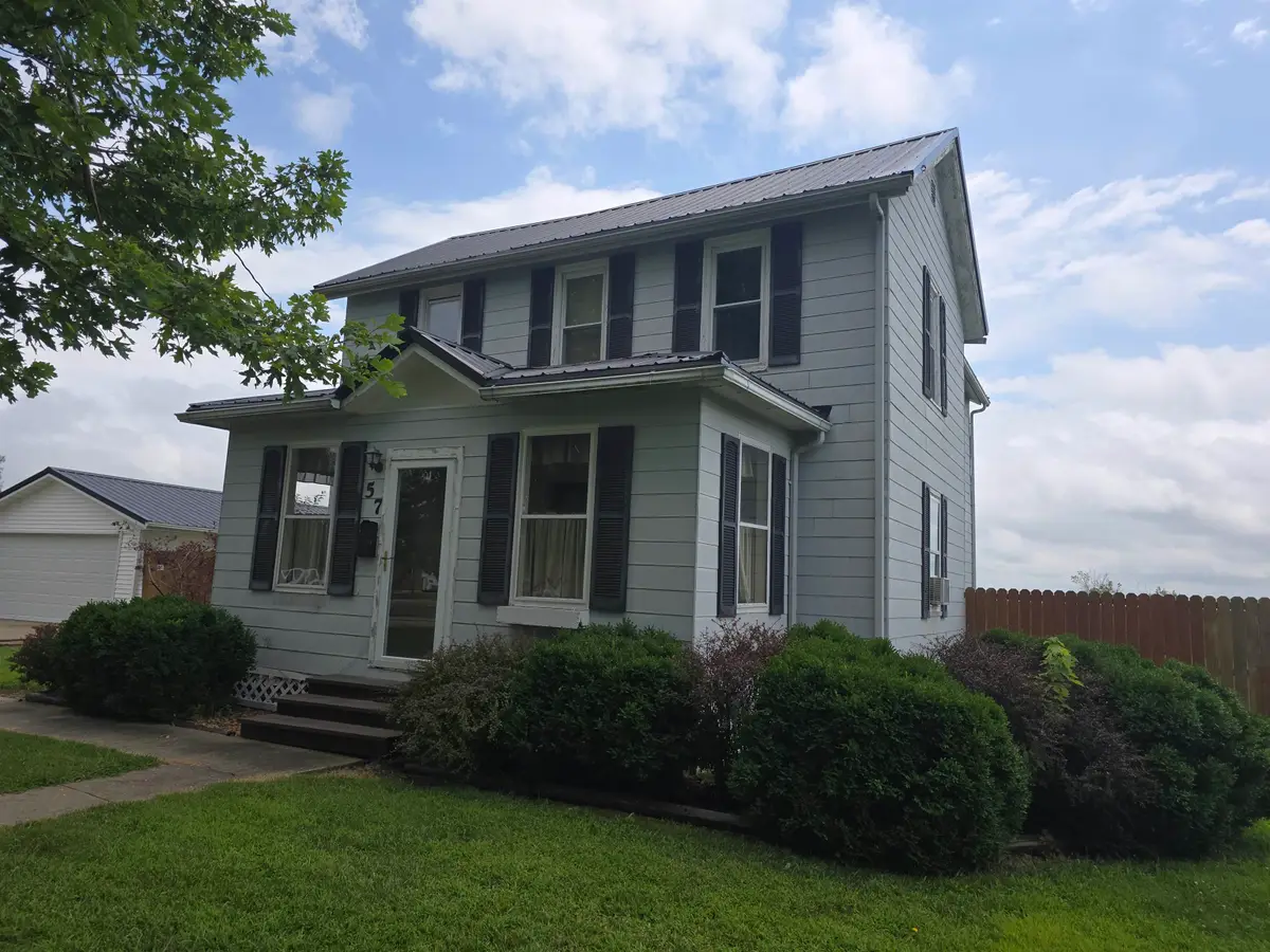 57 W Main Street, Carthage, IL 62321 - #1
