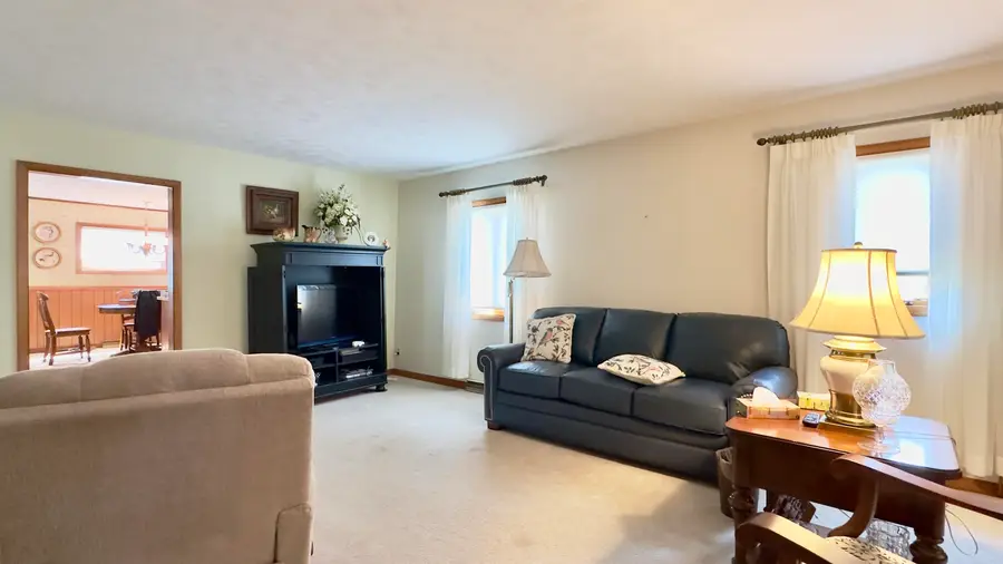 902 E Clark Street E, West Frankfort, IL 62896 - #2