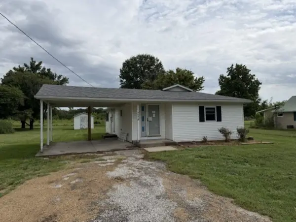 404 N Oak Street, Loraine, IL 62349