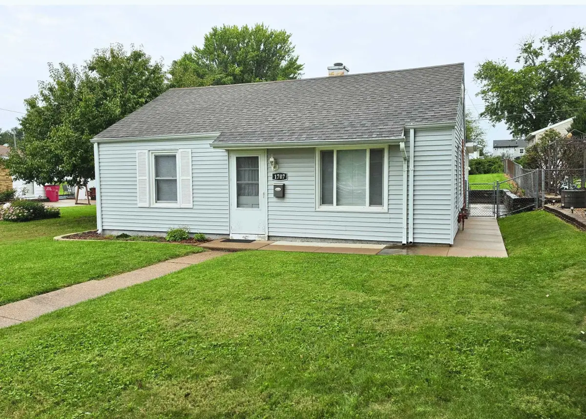 1707 Spruce, Quincy, IL 62301 - #1