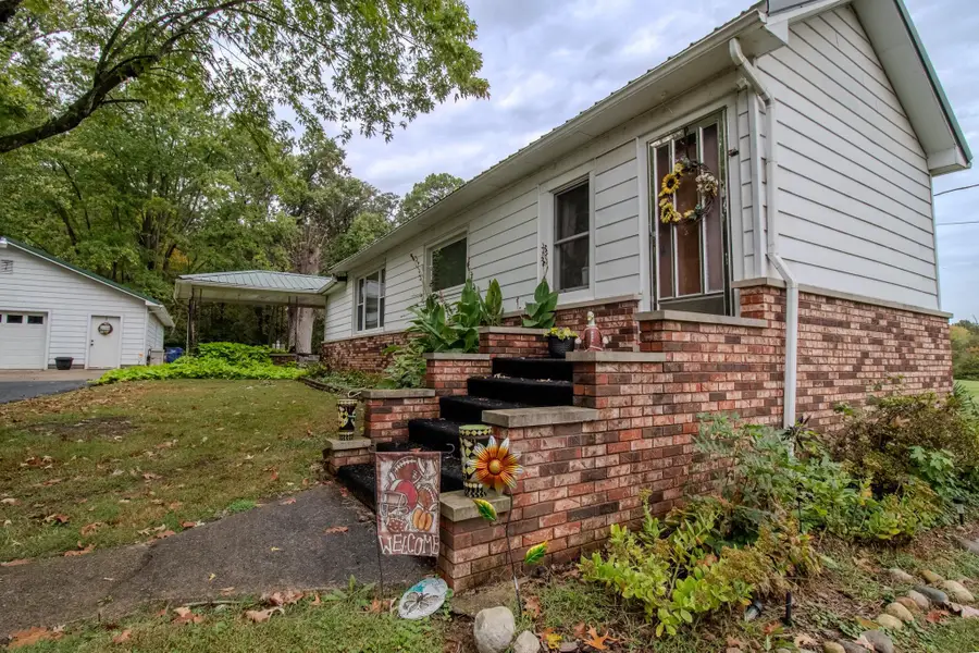 611 N Horrell Street, West Frankfort, IL 62896 - #2