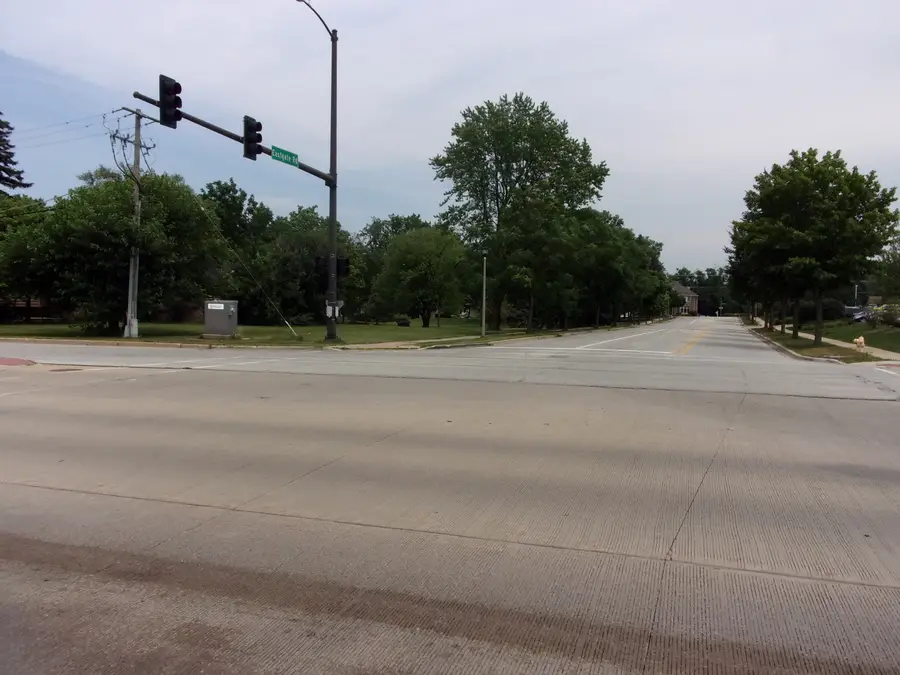 1709 S Highland Avenue, Lombard, IL 60148 - Image #2