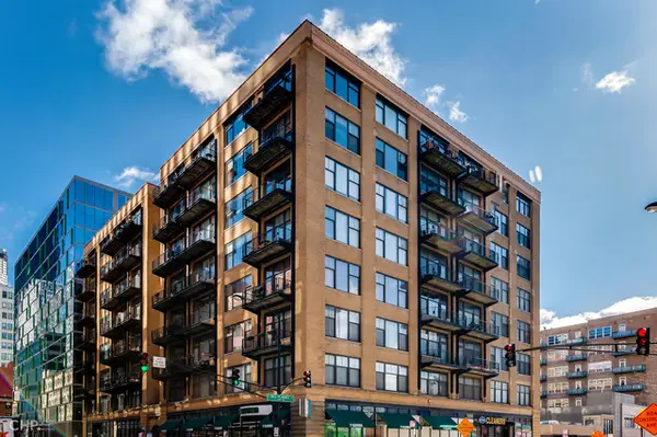 625 W Jackson Boulevard #206, Chicago, IL 60661