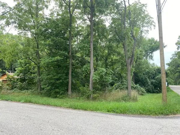 39490 N Summerside Drive, Antioch, IL 60002